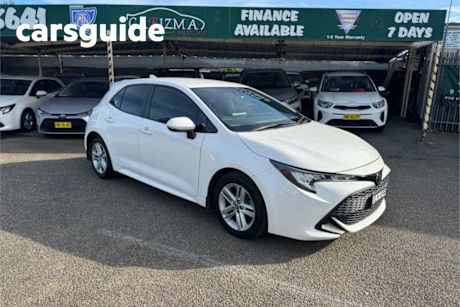 White 2020 Toyota Corolla Hatchback Ascent Sport