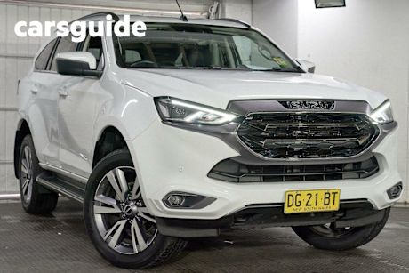 White 2023 Isuzu MU-X Wagon LS-T (4X4)