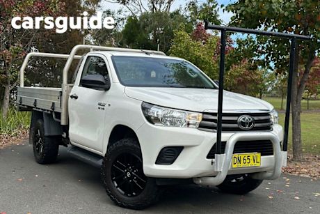 White 2020 Toyota Hilux Cab Chassis SR (4X4)