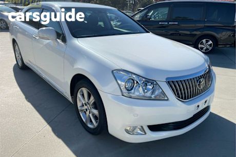 White 2009 Toyota Crown Sedan Majesta