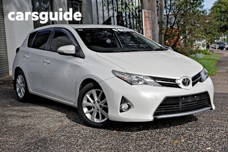 White 2013 Toyota Corolla Hatchback Ascent Sport
