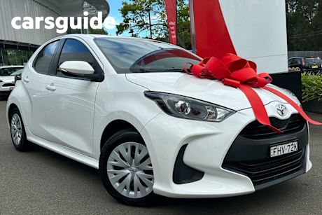 White 2020 Toyota Yaris Hatchback Ascent Sport