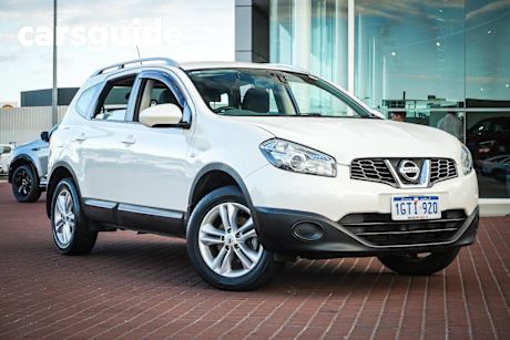 White 2013 Nissan Dualis Wagon +2 ST (4X2)