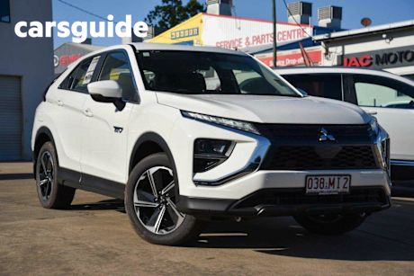 White 2023 Mitsubishi Eclipse Cross Wagon PHEV AWD ES