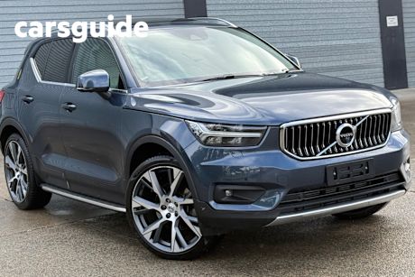 2022 Volvo XC40 Wagon T4 Inscription (awd)
