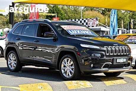 Black 2017 Jeep Cherokee Wagon Limited (4X4)