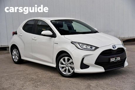 White 2021 Toyota Yaris Hatchback SX Hybrid