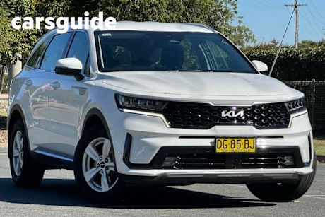 White 2022 Kia Sorento Wagon S 7 Seat