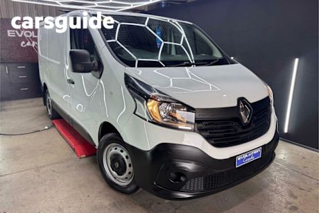 White 2019 Renault Trafic Van LWB (85KW)