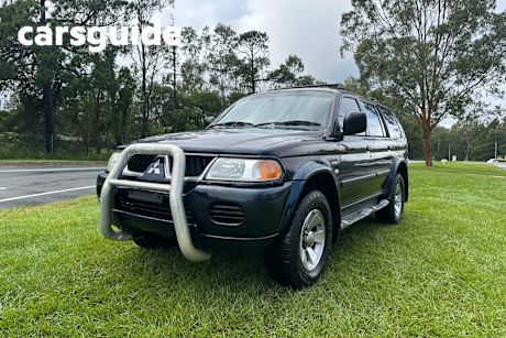 Blue 2005 Mitsubishi Challenger Wagon (4X4)