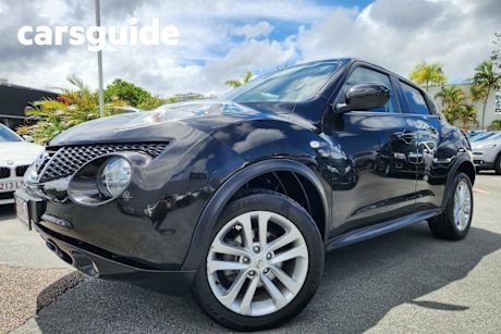 Black 2014 Nissan Juke Wagon ST (fwd)
