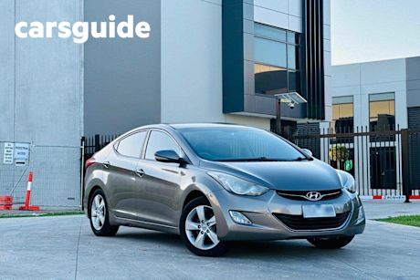 Brown 2013 Hyundai Elantra Sedan Active