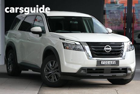 White 2024 Nissan Pathfinder Wagon ST-L (2WD)