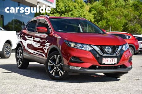 Red 2019 Nissan Qashqai Wagon ST-L