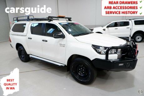 White 2021 Toyota Hilux Double Cab Pick Up SR (4X4)