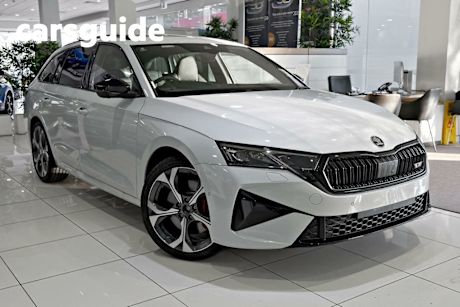 White 2024 Skoda Octavia Wagon RS 195TSI