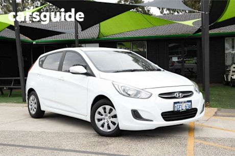White 2017 Hyundai Accent Hatchback Active