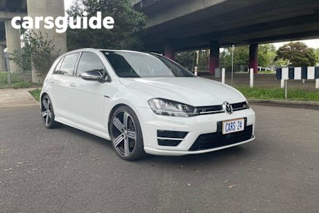 White 2015 Volkswagen Golf Hatchback R
