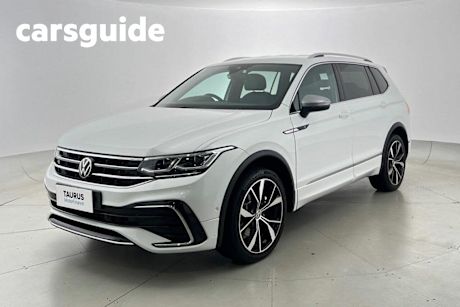 White 2024 Volkswagen Tiguan Wagon Allspace 162TSI R-Line