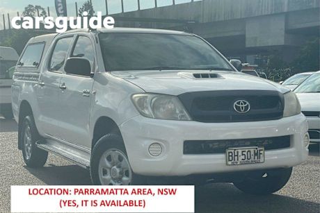 White 2010 Toyota Hilux Dual Cab Pick-up SR (4X4)