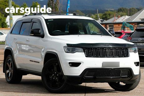 White 2019 Jeep Grand Cherokee Wagon Upland Edition