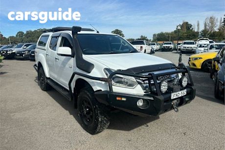 White 2017 Isuzu D-MAX Crew Cab Utility LS-M HI-Ride (4X4)
