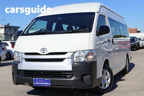 White 2017 Toyota Hiace Bus Commuter