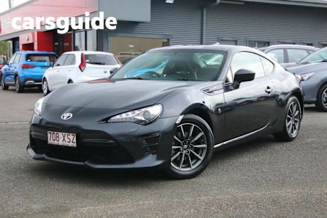 Grey 2017 Toyota 86 Coupe GT