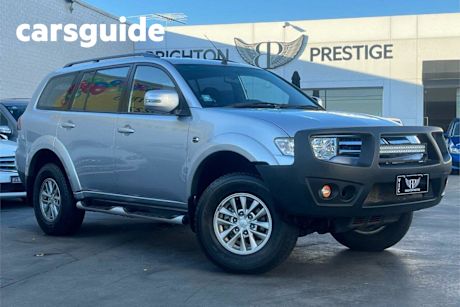 Silver 2015 Mitsubishi Challenger Wagon (4X4)
