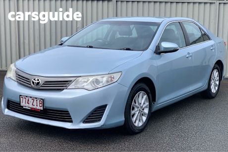Blue 2015 Toyota Camry Sedan Altise