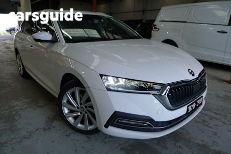 White 2022 Skoda Octavia Wagon Ambition