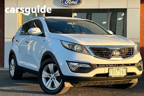 White 2013 Kia Sportage Wagon SLI (awd)