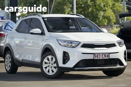 White 2022 Kia Stonic Wagon S