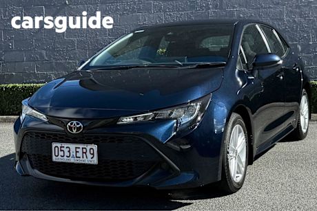 Black 2022 Toyota Corolla Hatchback Ascent Sport + Navigation