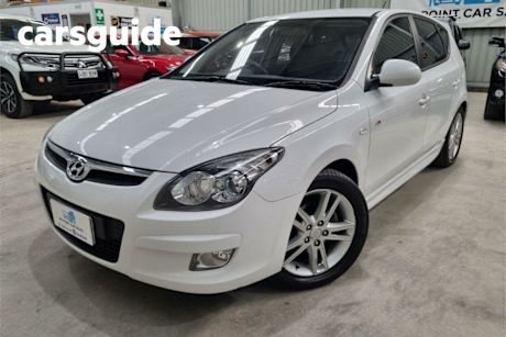White 2011 Hyundai I30 Hatchback SR