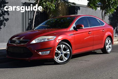 Red 2013 Ford Mondeo Hatchback Zetec Tdci