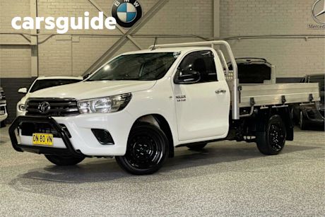 White 2015 Toyota Hilux Ute Tray SR