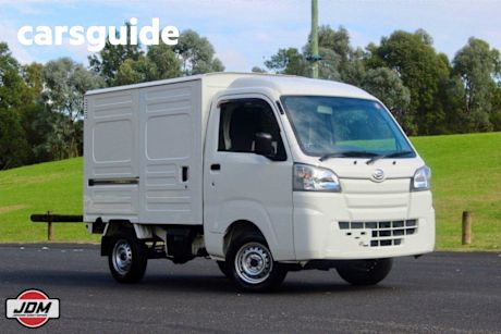 White 2019 Daihatsu Hi-jet Commercial