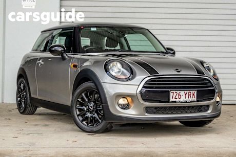 Silver 2018 Mini 3D Hatch Hatchback Cooper