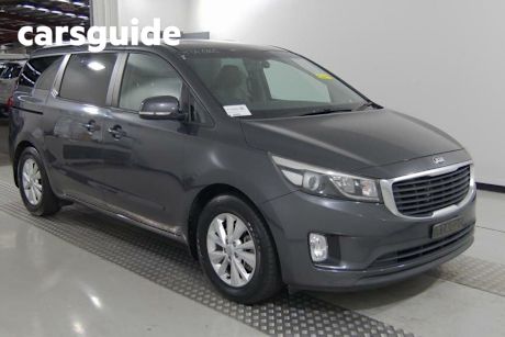 Grey 2015 Kia Carnival Wagon SI