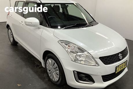 White 2015 Suzuki Swift Hatchback GL