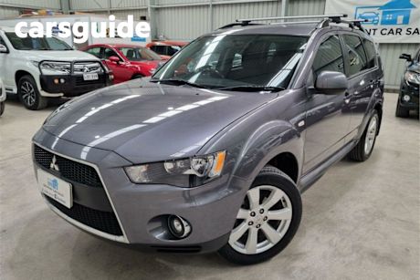 Grey 2010 Mitsubishi Outlander Wagon Activ