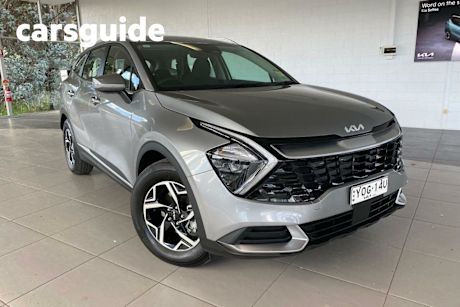 Grey 2024 Kia Sportage Wagon S (awd)