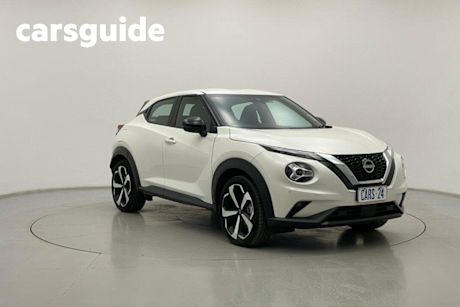 White 2023 Nissan Juke Hatchback ST-L