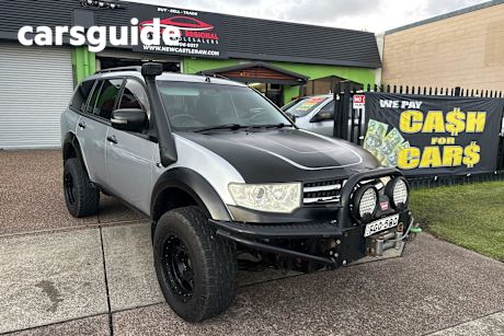 Silver 2013 Mitsubishi Challenger Wagon (4X4)