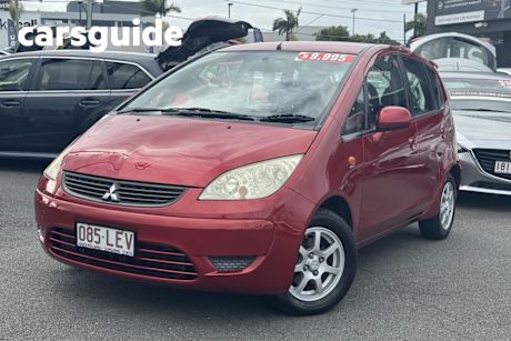 Red 2008 Mitsubishi Colt Hatchback ES