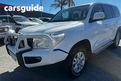 White 2014 Toyota Landcruiser Wagon GXL (4X4)