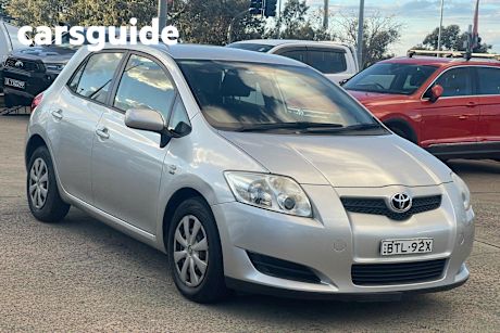 Silver 2009 Toyota Corolla Hatchback Ascent