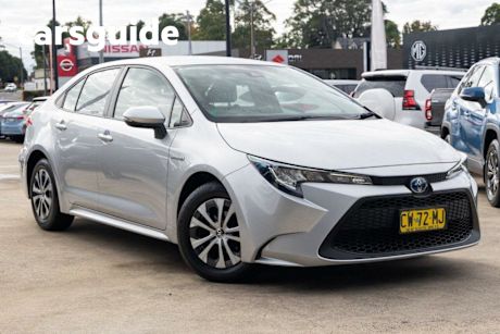 Silver 2020 Toyota Corolla Sedan Ascent Sport (hybrid)