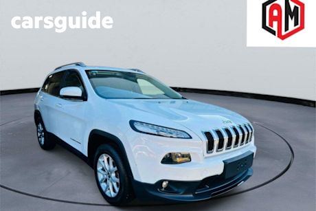 White 2014 Jeep Cherokee Wagon Longitude (4X4)